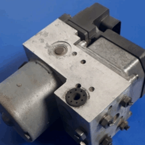 Gebrauchtes ABS-Hydraulikaggregat mit Steuergerät FIAT Teilenummer 71732672 (ersetzt durch 71732673) für FIAT Ducato Typ 244 (2.3 JTD, 2.8 JTD).